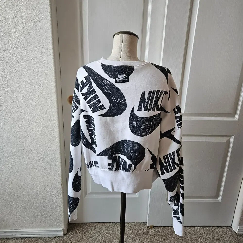 Nike sportswear phoenix